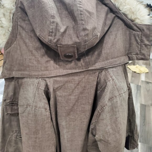 TNA St. Moritz short parka (super warm and cozy!) - Picture 4 of 16
